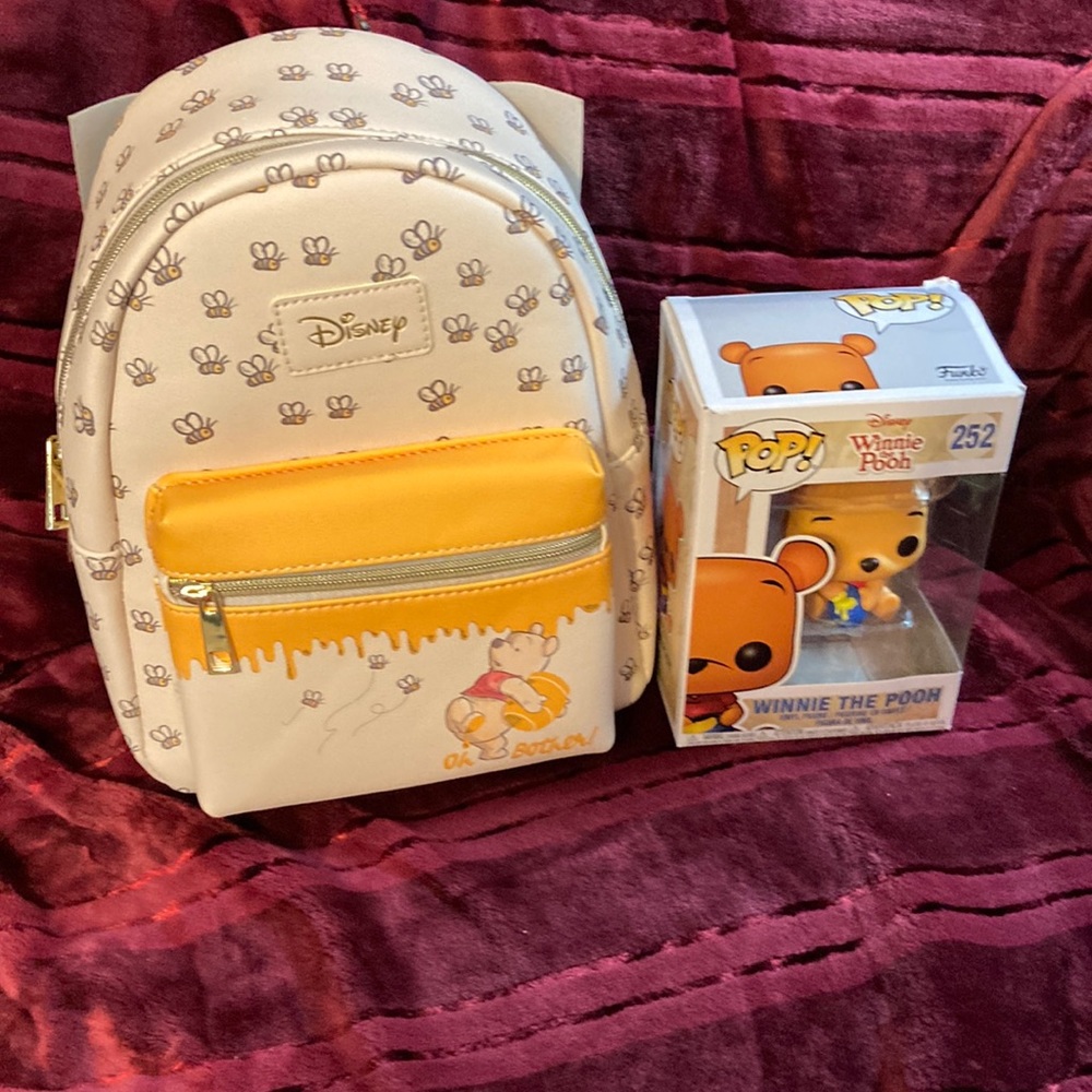 Loungefly Winnie the Pooh Mini Backpack Set
